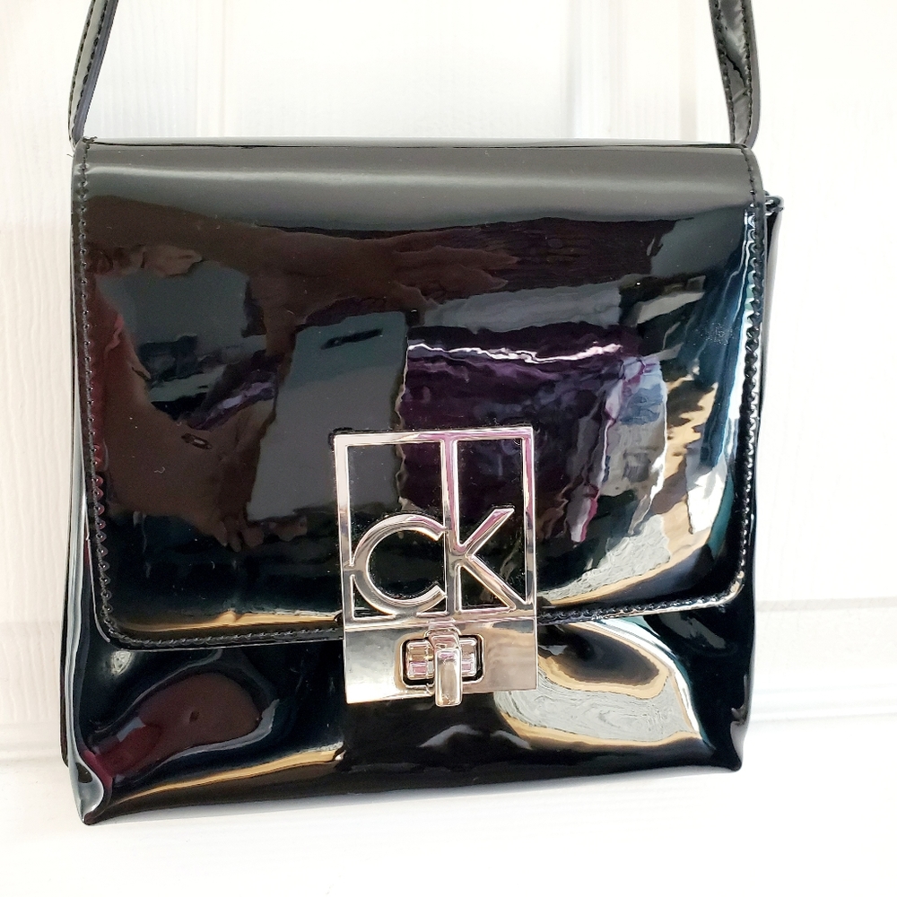 Small Cross Body Calvin Klien Purse